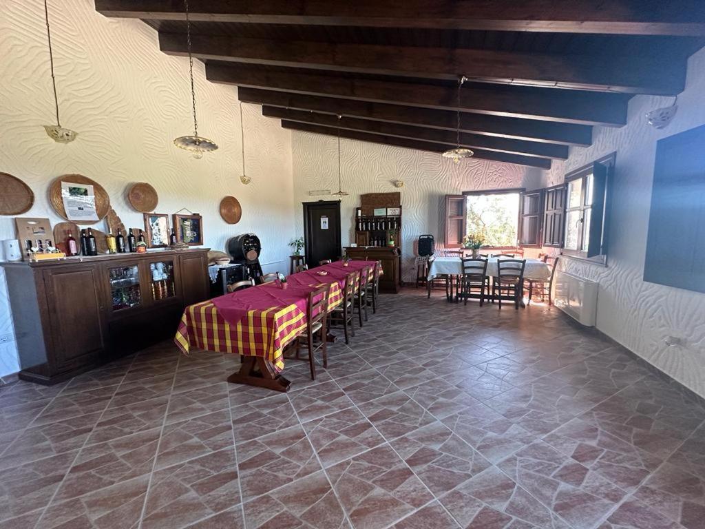 Agriturismo La Fillirea Sant' Antonio di Santadi Extérieur photo